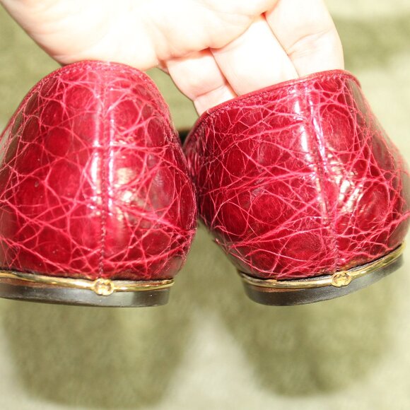 Gucci Women's 10 / 40.5 Red Patterned Leather Almond Toe Flats - Picture 5 of 6